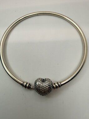 Pandora Always in My Heart Pavé Heart Clasp Sterling Silver Bangle 7”